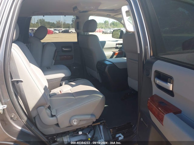 Toyota Sequoia Platinum 2021 5TDGY5A11MS075997 Image 8