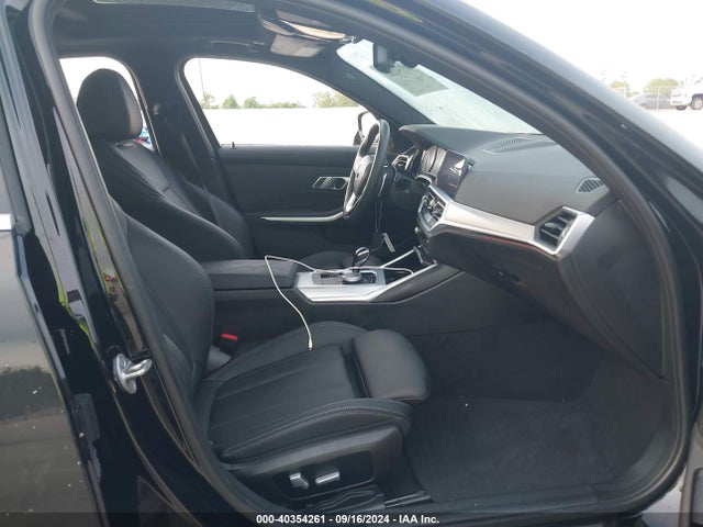 3MW5R1J01N8C68002 BMW 330I