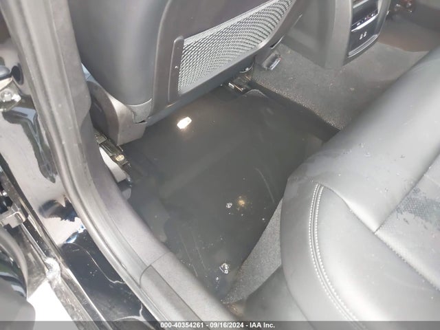 3MW5R1J01N8C68002 BMW 330I