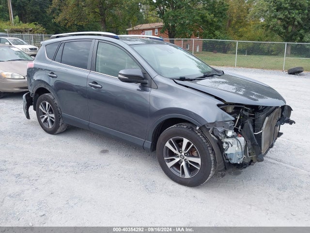 Toyota Rav4 Xle 2017 JTMRFREV3HD197829 головне зображення
