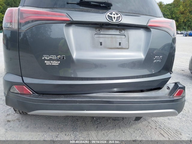 Toyota Rav4 Xle 2017 JTMRFREV3HD197829 Image 19