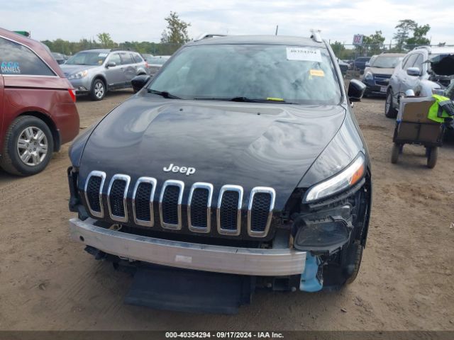 1C4PJLCB5EW261977 Jeep Cherokee Latitude