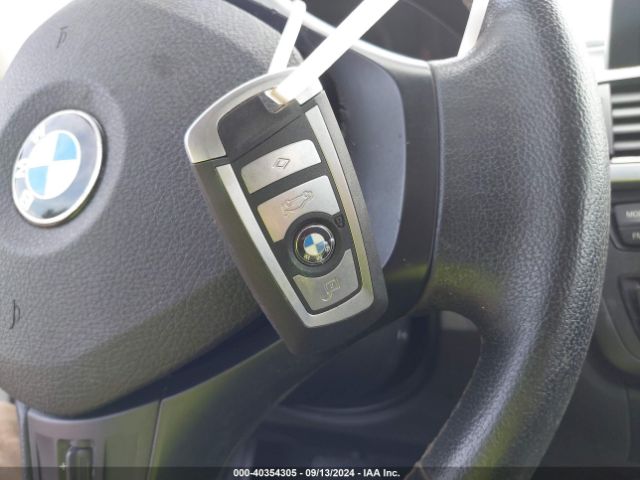 WBA3B1G53FNT64503 BMW 320i