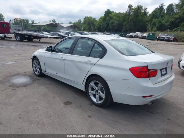 WBA3B1G53FNT64503 BMW 320i