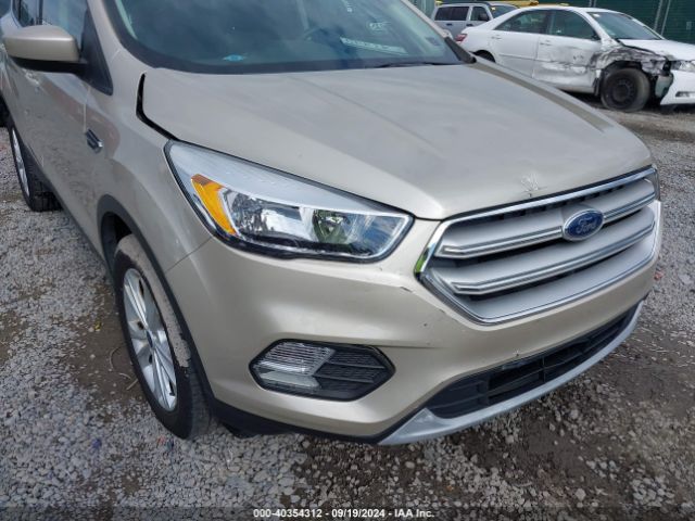 1FMCU9GD9JUD42390 Ford ESCAPE SE