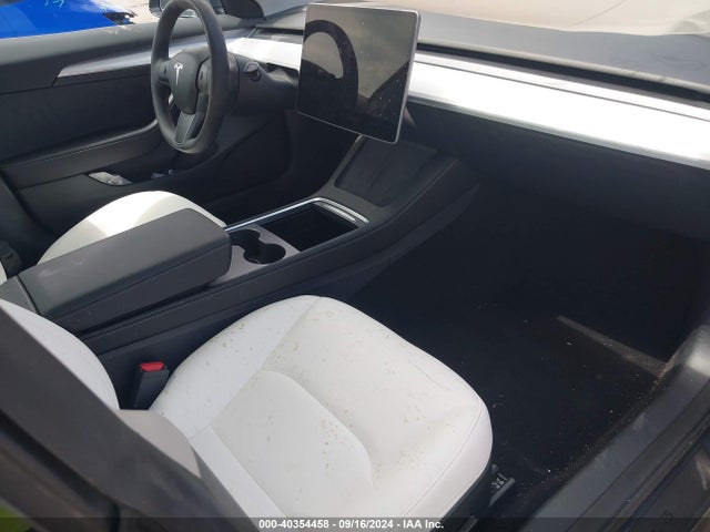 2023 TESLA MODEL 3 5YJ3E1EA2PF666164 Photo 4