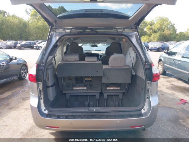 5TDYK3DC5GS719125 Toyota Sienna Xle 8 Passenger