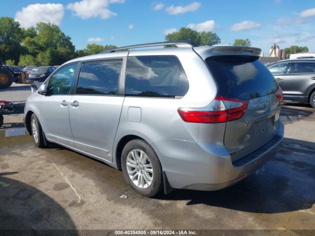 5TDYK3DC5GS719125 Toyota Sienna Xle 8 Passenger