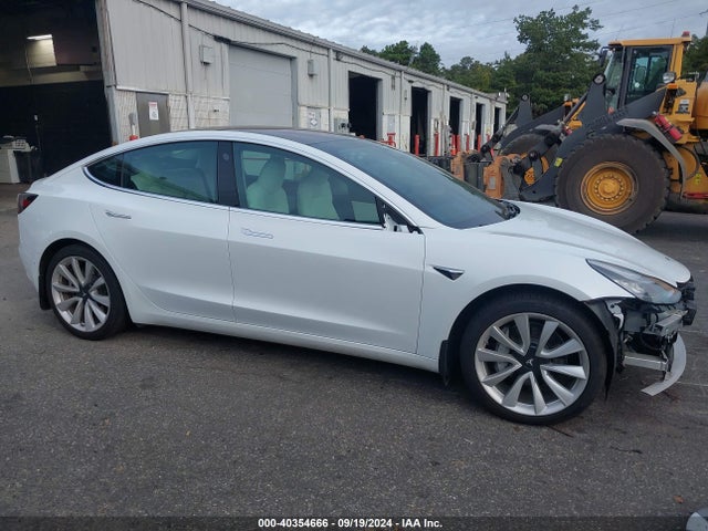 2018 TESLA MODEL 3 5YJ3E1EB5JF101231 Photo 0