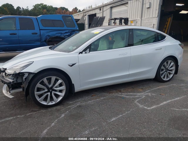 2018 TESLA MODEL 3 5YJ3E1EB5JF101231 Photo 1