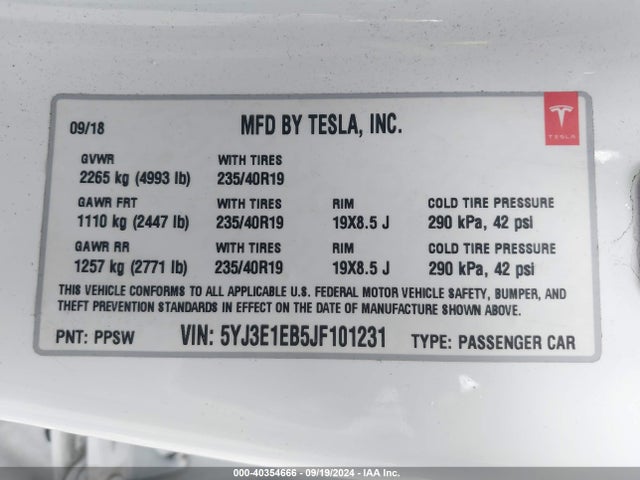 2018 TESLA MODEL 3 5YJ3E1EB5JF101231 Photo 8