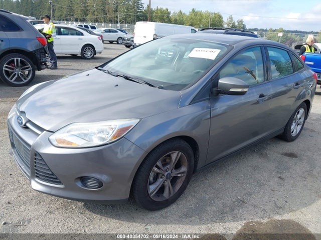 Ford FOCUS SE 2014 1FADP3F22EL447965 Image 2