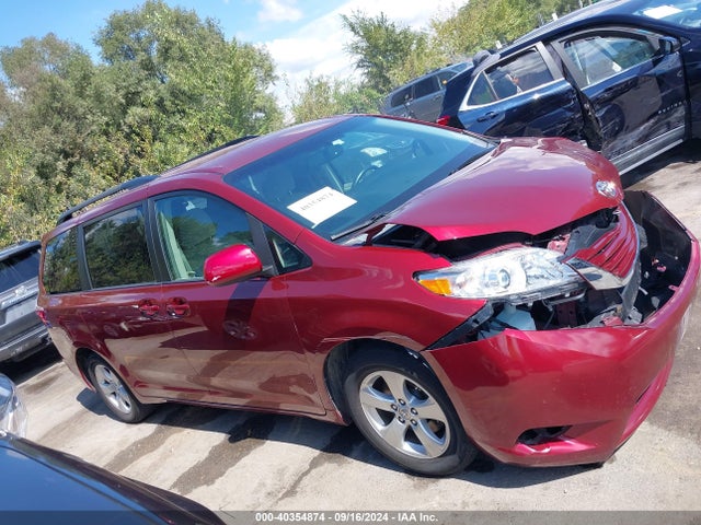 Toyota Sienna Le 8 Passenger 2015 5TDKK3DC7FS640253 Image 14