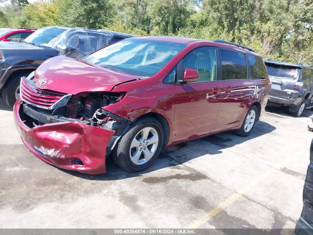 Toyota Sienna Le 8 Passenger 2015 5TDKK3DC7FS640253 Image 2