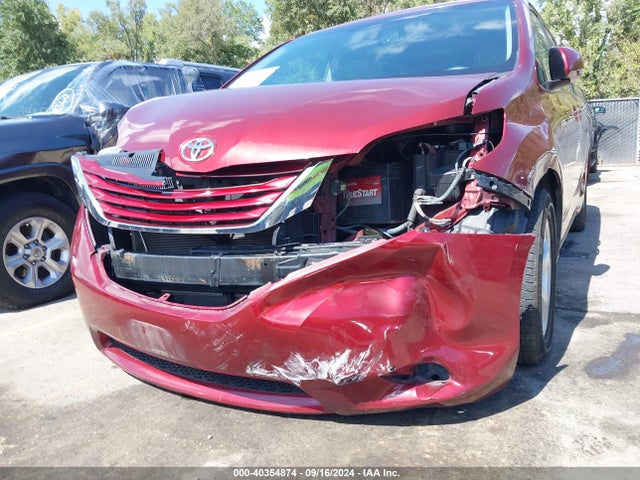 Toyota Sienna Le 8 Passenger 2015 5TDKK3DC7FS640253 Image 6