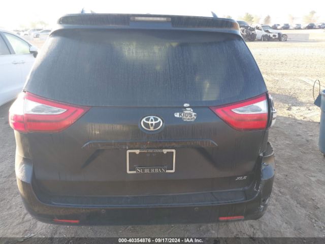 5TDYZ3DC7HS888785 Toyota Sienna Xle 8 Passenger