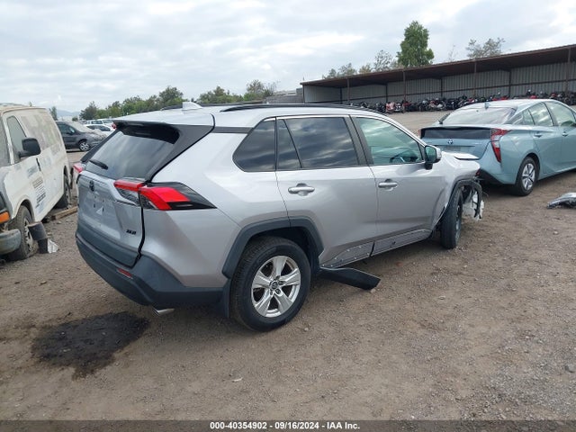 Toyota Rav4 Xle 2021 2T3W1RFV0MC102870 Image 4