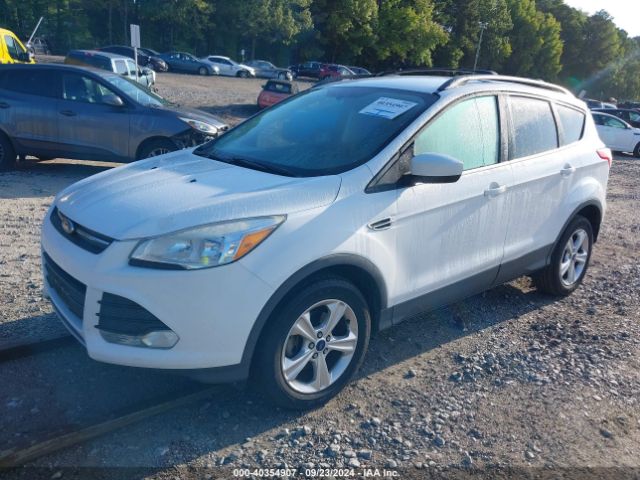 1FMCU0GX9GUA72379 Ford ESCAPE SE