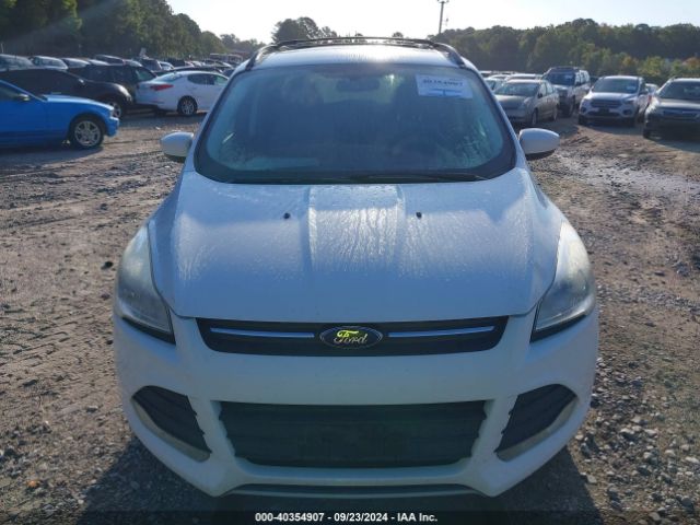 1FMCU0GX9GUA72379 Ford ESCAPE SE