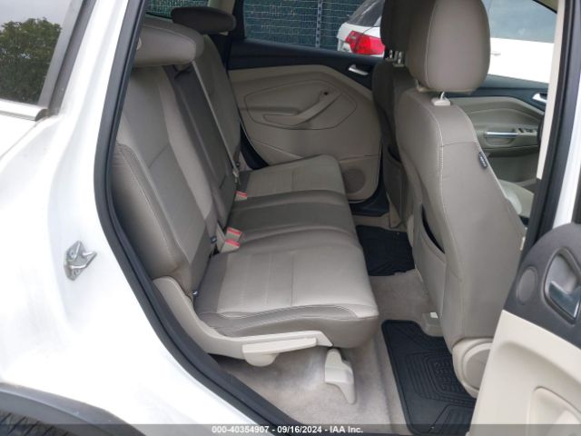1FMCU0GX9GUA72379 Ford ESCAPE SE