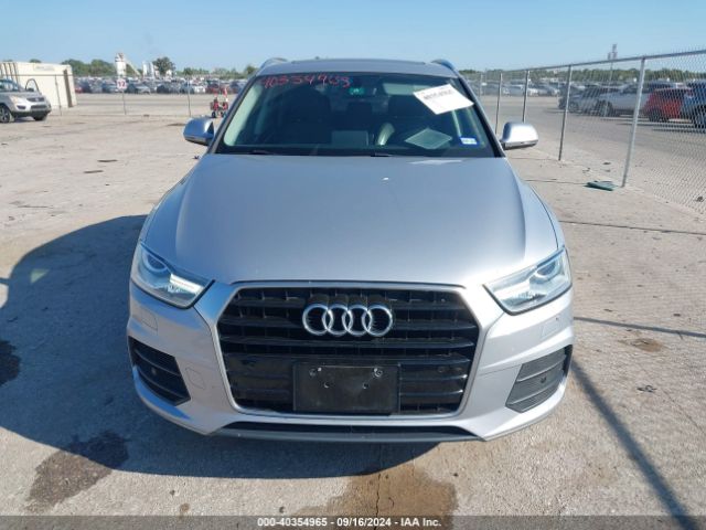 WA1BCCFS5HR015377 Audi Q3 2.0t Premium