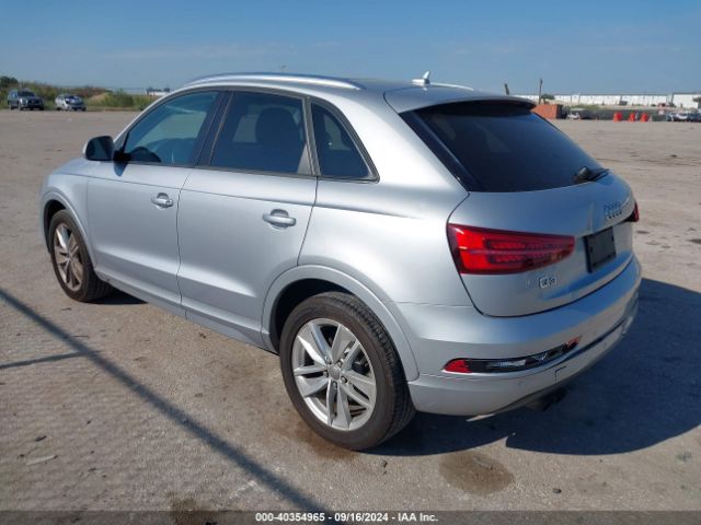 WA1BCCFS5HR015377 Audi Q3 2.0t Premium