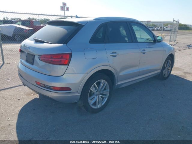 WA1BCCFS5HR015377 Audi Q3 2.0t Premium