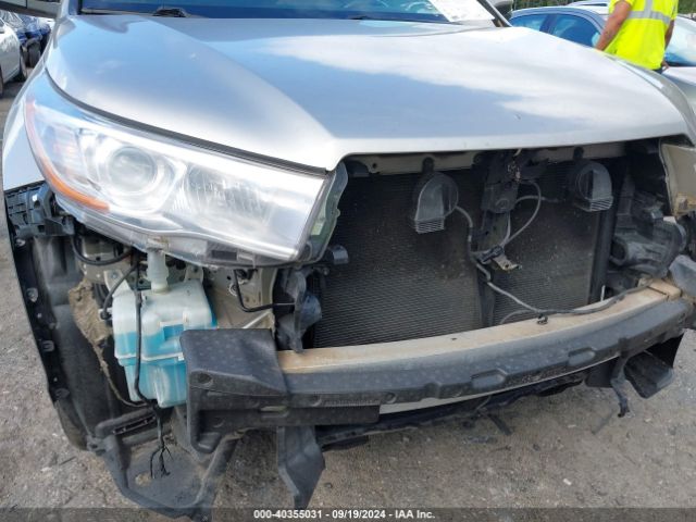 5TDKKRFH2FS079049 Toyota Highlander Xle V6