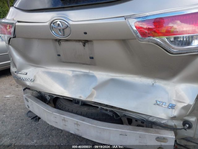 5TDKKRFH2FS079049 Toyota Highlander Xle V6
