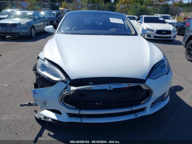 5YJSA1H2XEFP62603 Tesla Model S P85d