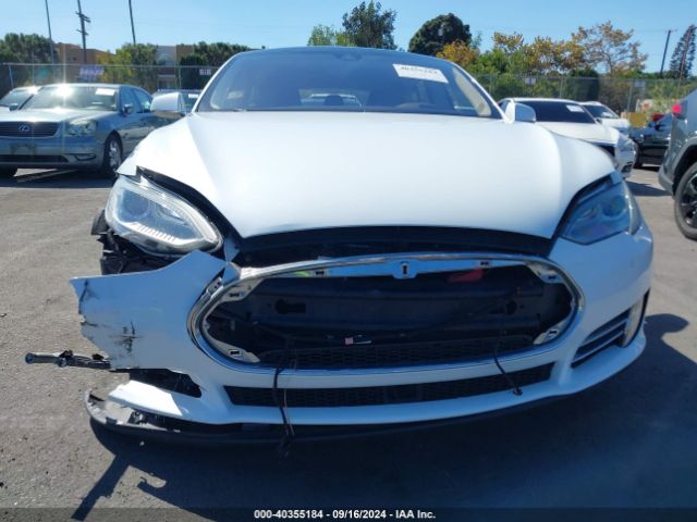 5YJSA1H2XEFP62603 Tesla Model S P85d