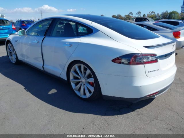 5YJSA1H2XEFP62603 Tesla Model S P85d