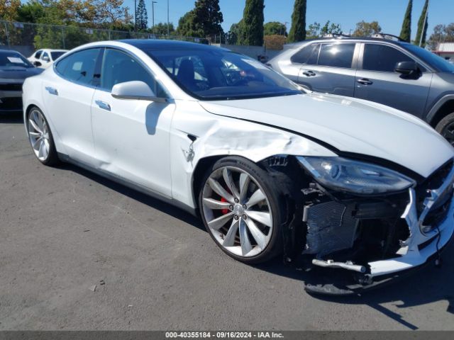 5YJSA1H2XEFP62603 Tesla Model S P85d