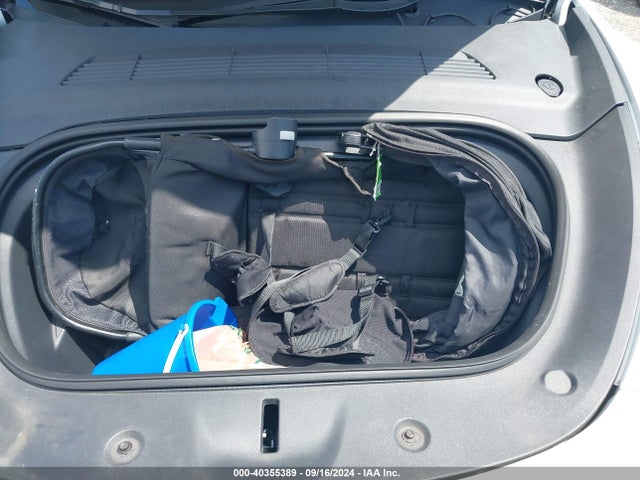 2023 TESLA MODEL Y 7SAYGDEE6PA128653 Photo 9