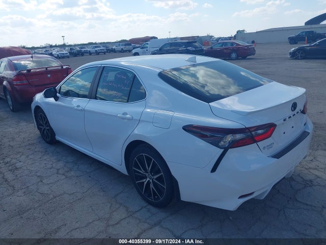 Toyota CAMRY SE 2024 4T1G11AK5RU893849 Image 3