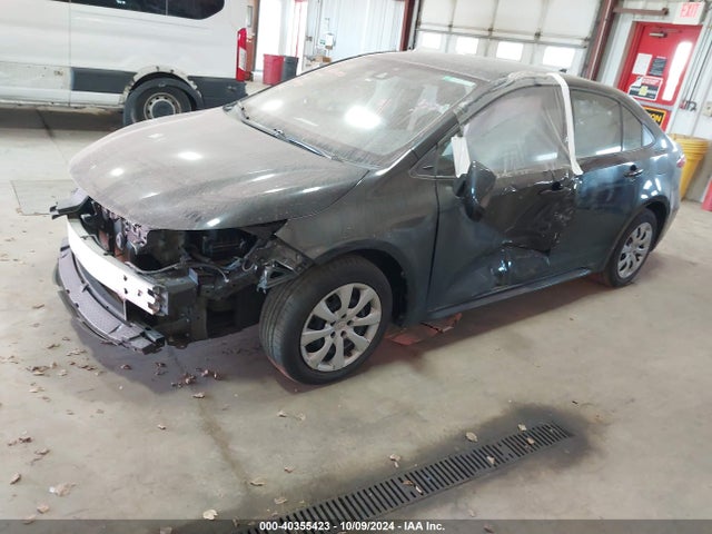 Toyota COROLLA LE 2022 5YFEPMAE4NP302469 Image 2