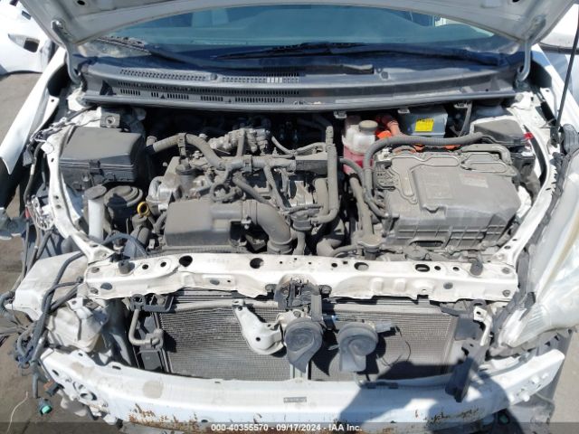 JTDKDTB38E1566060 Toyota Prius C One