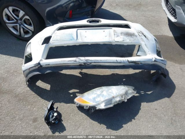 JTDKDTB38E1566060 Toyota Prius C One