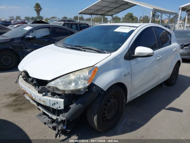 JTDKDTB38E1566060 Toyota Prius C One
