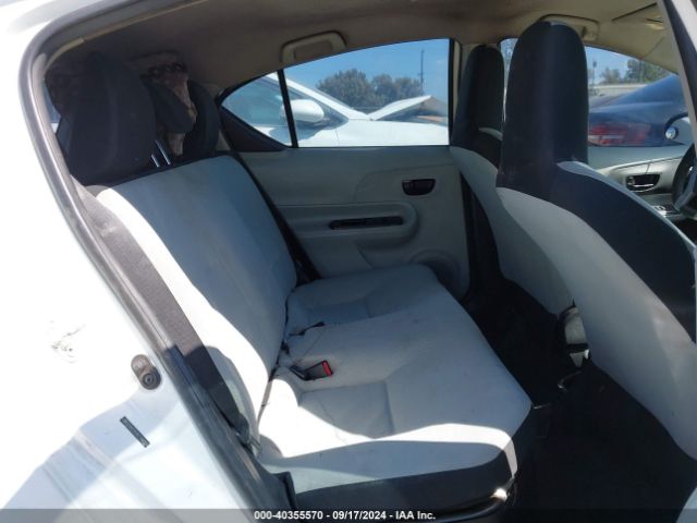 JTDKDTB38E1566060 Toyota Prius C One