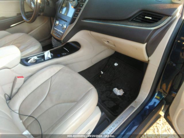 5LMCJ3C92HUL09374 Lincoln Mkc Reserve