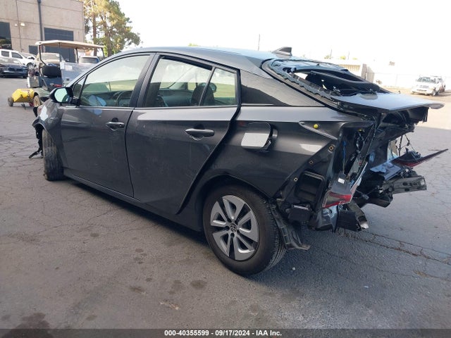 JTDKARFU5J3062577 Toyota Prius Three