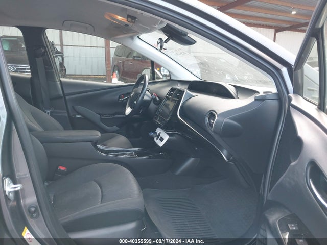 JTDKARFU5J3062577 Toyota Prius Three