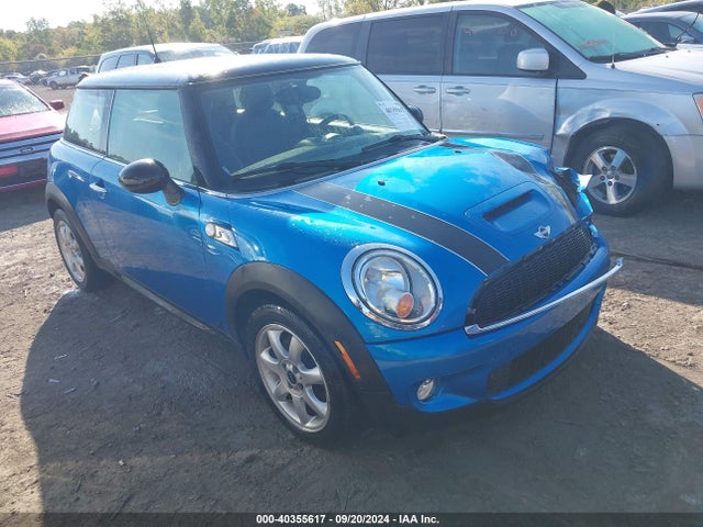2010 MINI COOPER S WMWMF7C56ATZ73042 Photo 0