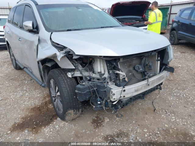 5N1DR2MM3JC603228 Nissan Pathfinder Sv