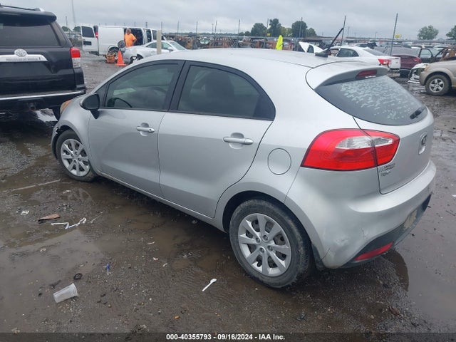 KIA RIO LX 2014 KNADM5A36E6340086 Image 3