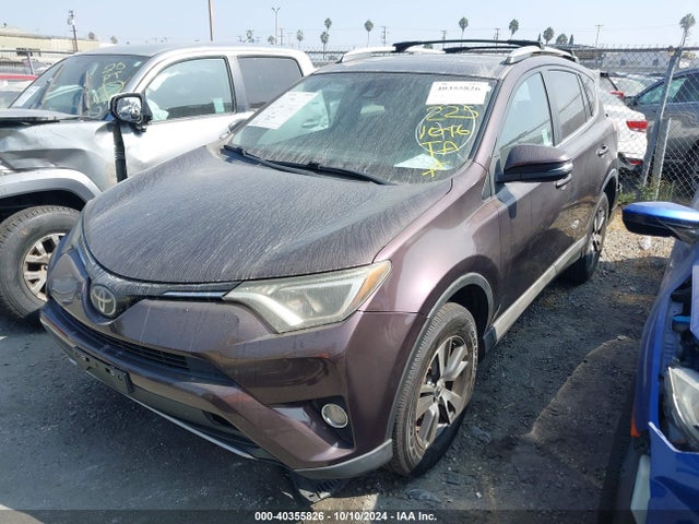 Toyota Rav4 Xle 2017 2T3WFREV1HW321473 Image 2