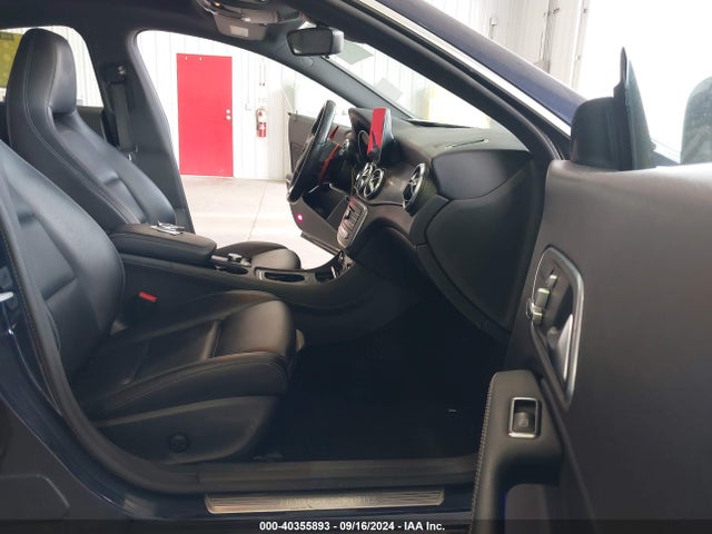 WDDSJ4GB8JN596506 Mercedes-Benz CLA 250 4MATIC