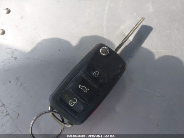 WVGAV7AX9GW596397 Volkswagen TIGUAN S