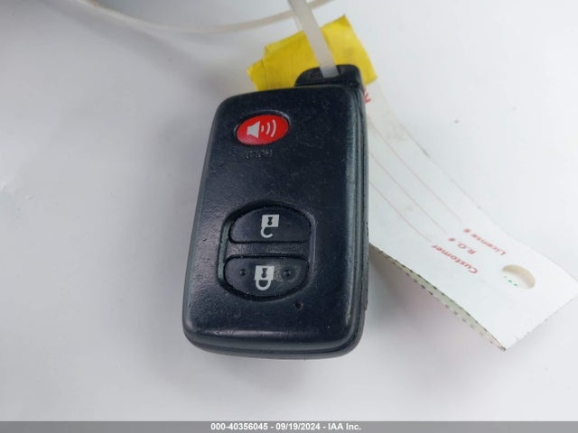 Toyota Prius V Two 2015 JTDZN3EU3FJ024821 Image 11